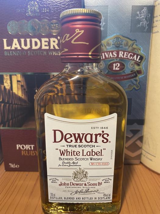 デュワーズ ホワイト・ラベル Dewar’s WHITE LABEL | お酒のデータベースサイト お酒DB
