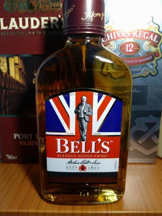 BELL'S BLENDED SCOTCH WHISKY ベル スコッチ オリジナル ユニオンジャックラベル | お酒のデータベースサイト お酒DB